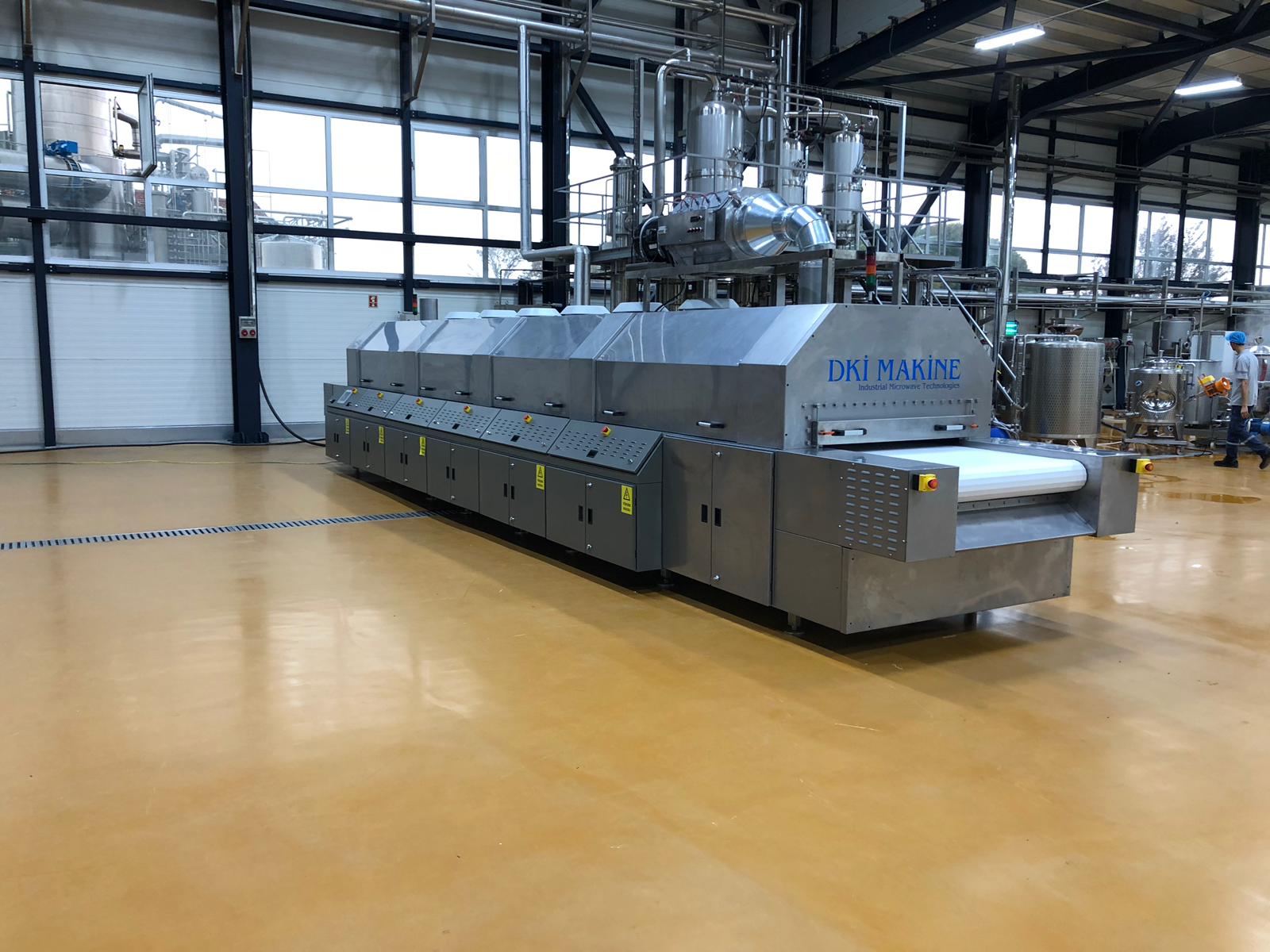 Mikrodalga Gıda Kurutma Makinesi: Teknolojisi, Avantajları ve Kullanım Alanları